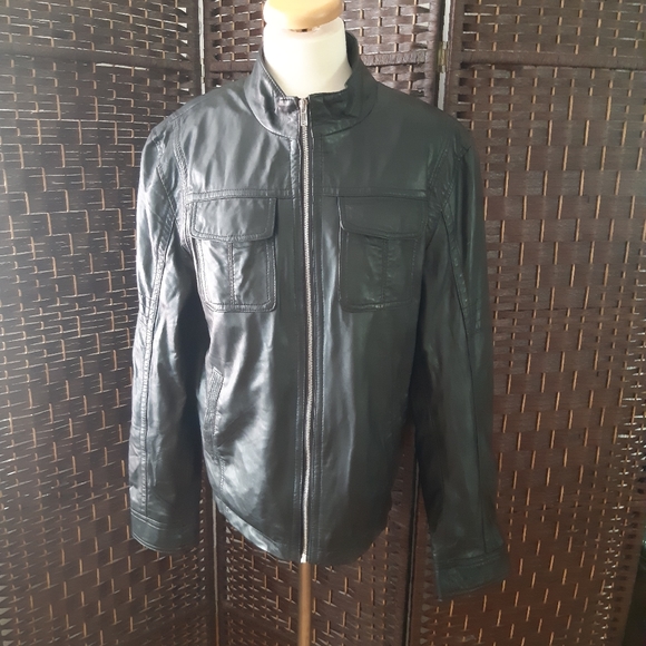 Ceralli Men's Leather  Coat look like bran new Size L - Picture 9 of 16